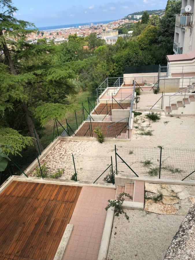 Apartamento Il Parco Di Yuki Ancona Exterior foto